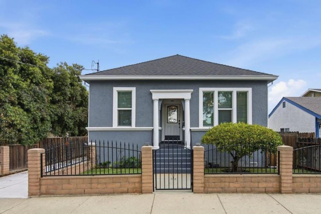 Image 25 of property listing at 421 W Virginia Street, San Jose, CA 95125
