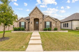 404 Country Meadows Boulevard, Waxahachie, TX 75165
