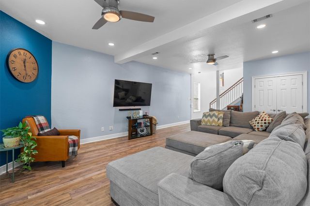 1317 Oolong LN, Pflugerville, TX 78660