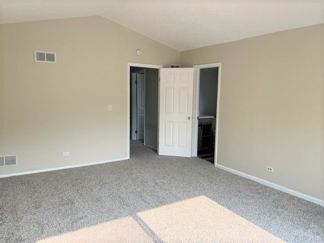 5711 Ring Court, Hanover Park, IL 60133