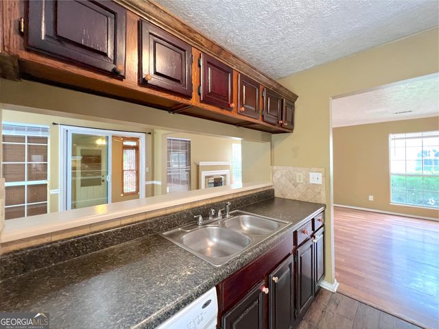 790 Hampton Hill Court, Lawrenceville, GA 30044