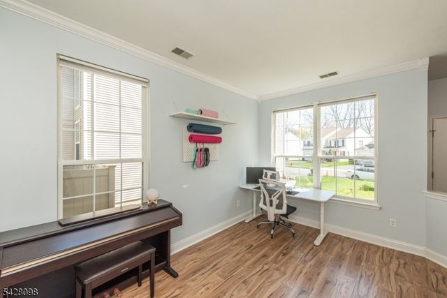 16 Indian Spring Dr, Jefferson Twp., NJ 07438