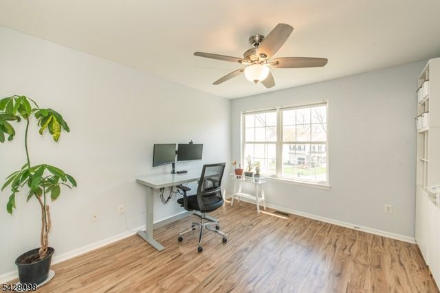 16 Indian Spring Dr, Jefferson Twp., NJ 07438