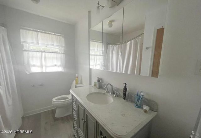 33 Parker Road, West Long Branch, NJ 07764