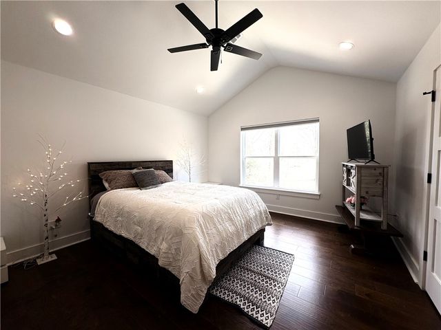 1 Hoxby Lane, Bella Vista, AR 72714