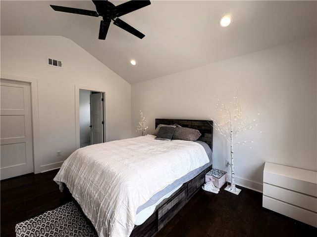 1 Hoxby Lane, Bella Vista, AR 72714