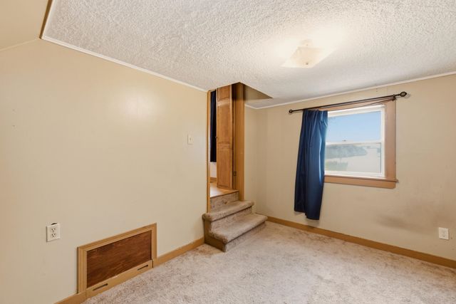 828 W IRVING AVE, Wichita, KS 67213