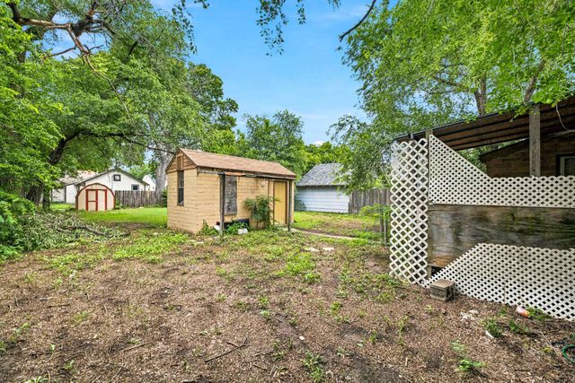 828 W IRVING AVE, Wichita, KS 67213