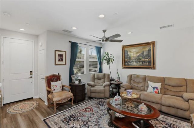 4260 Powell 119, Corona, CA 92883