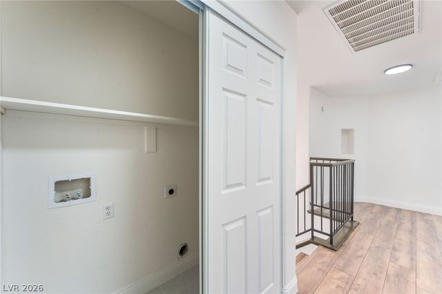 9170 Green Frost Drive, Las Vegas, NV 89129