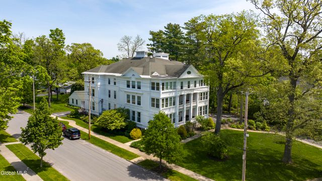 45 Greenfield Avenue Apt 12, Saratoga Springs, NY 12866