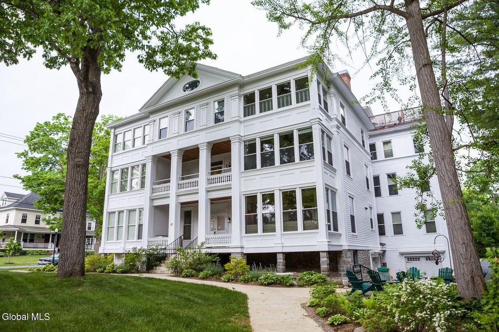 45 Greenfield Avenue Apt 12, Saratoga Springs, NY 12866