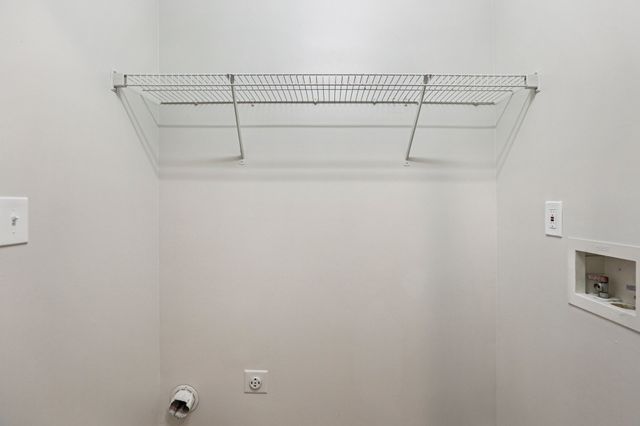 10000 Syracuse Dr, Smyrna, TN 37167