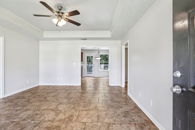 10000 Syracuse Dr, Smyrna, TN 37167