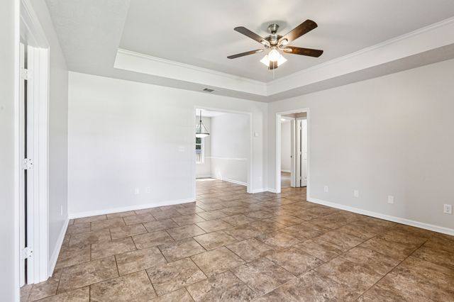 10000 Syracuse Dr, Smyrna, TN 37167