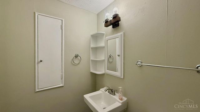 58 Gorman Lane, Reading, OH 45215