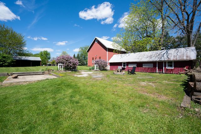 1542 Plainfield Road, Oswego, IL 60543
