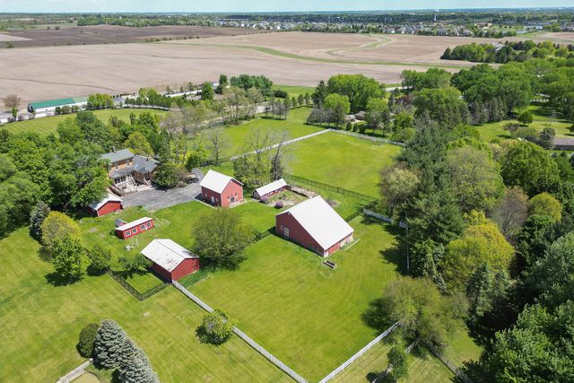 1542 Plainfield Road, Oswego, IL 60543