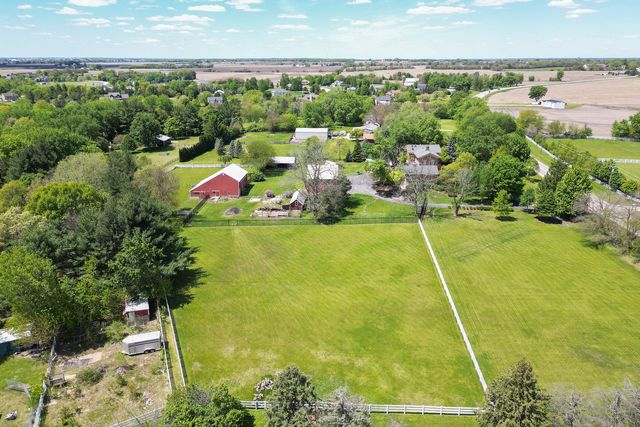1542 Plainfield Road, Oswego, IL 60543