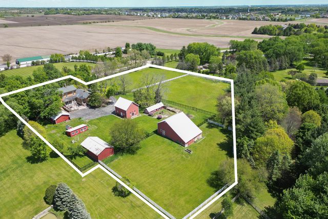 1542 Plainfield Road, Oswego, IL 60543