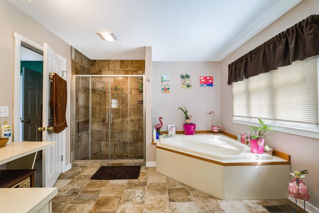 259 TALIAFERRO DR, Churchville, VA 24421