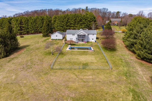 259 TALIAFERRO DR, Churchville, VA 24421