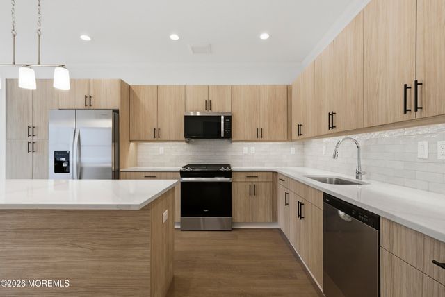 22 Remington Court, Farmingdale, NJ 07727
