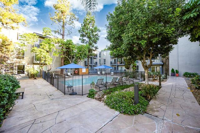 4860 Rolando Ct Unit 52, San Diego, CA 92115