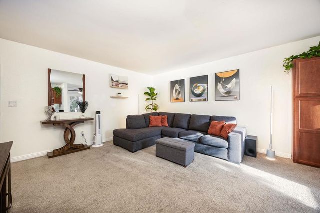 4860 Rolando Ct Unit 52, San Diego, CA 92115