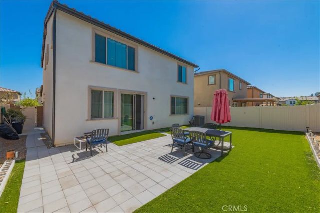 2239 Melogold, Corona, CA 92883