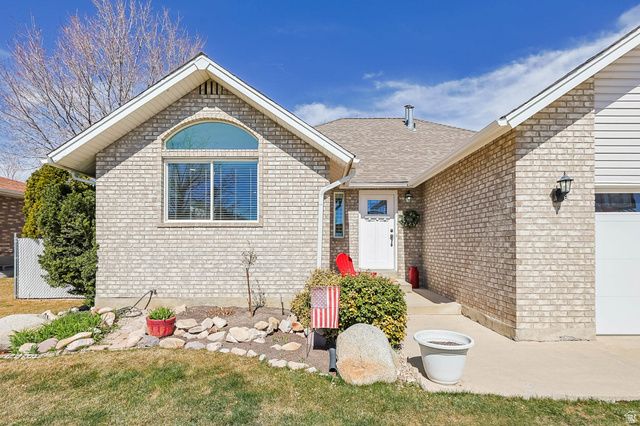 3974 W DUNKELD ST, South Jordan, UT 84009