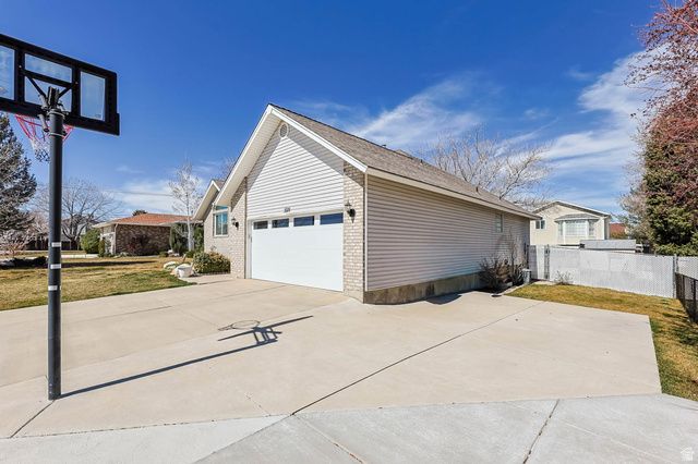 3974 W DUNKELD ST, South Jordan, UT 84009
