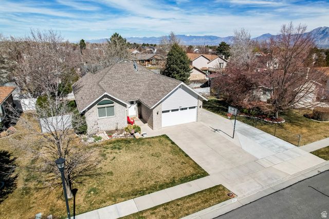 3974 W DUNKELD ST, South Jordan, UT 84009