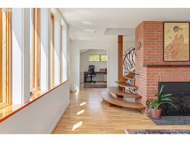 2580 CHULA VISTA Blvd, Eugene, OR 97403