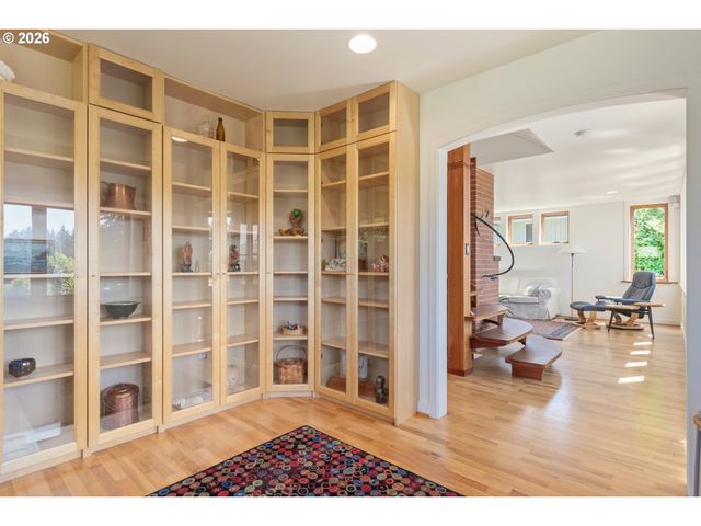 2580 CHULA VISTA Blvd, Eugene, OR 97403