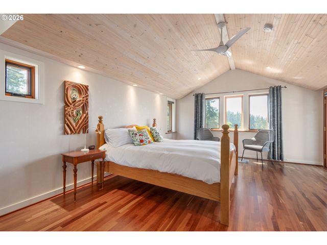 2580 CHULA VISTA Blvd, Eugene, OR 97403