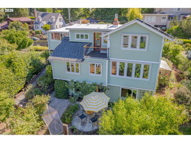 2580 CHULA VISTA Blvd, Eugene, OR 97403