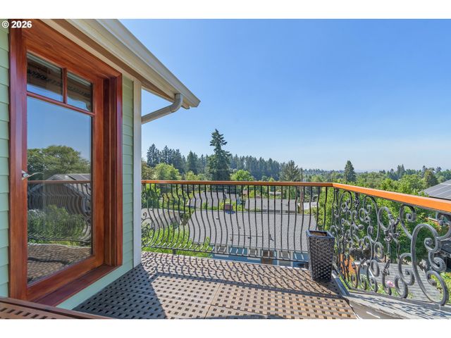 2580 CHULA VISTA Blvd, Eugene, OR 97403