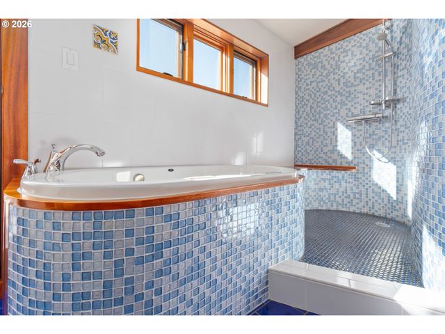 2580 CHULA VISTA Blvd, Eugene, OR 97403