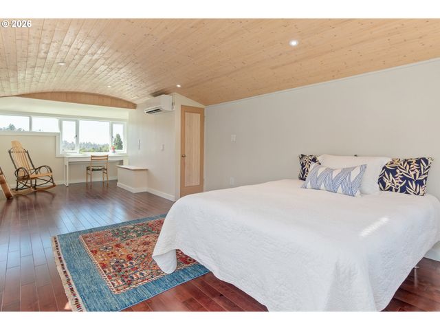 2580 CHULA VISTA Blvd, Eugene, OR 97403