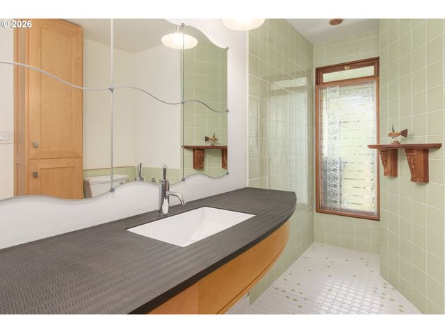 2580 CHULA VISTA Blvd, Eugene, OR 97403