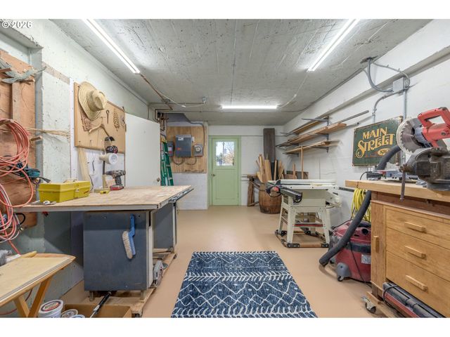 2580 CHULA VISTA Blvd, Eugene, OR 97403