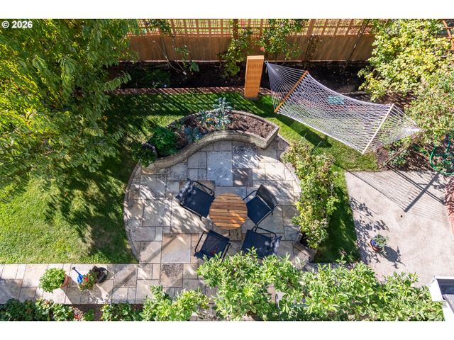 2580 CHULA VISTA Blvd, Eugene, OR 97403