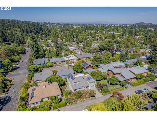 2580 CHULA VISTA Blvd, Eugene, OR 97403