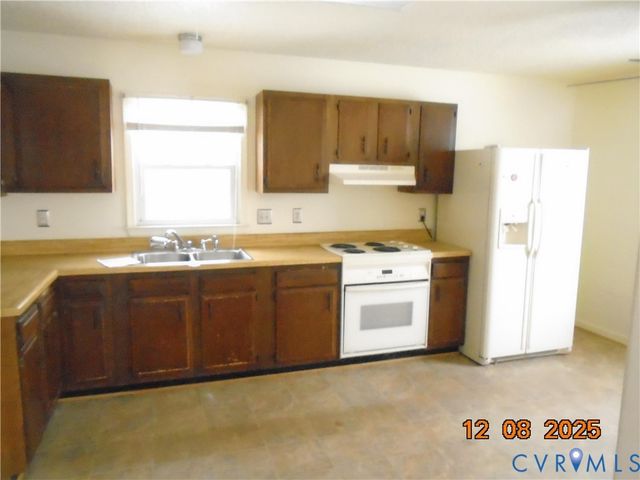 5605 Dendron Dr, Richmond, VA 23223