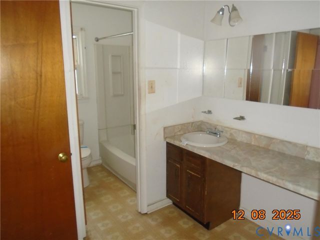 5605 Dendron Dr, Richmond, VA 23223