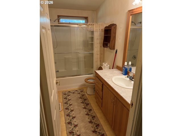 31520 Ne 74TH Ave, La Center, WA 98629