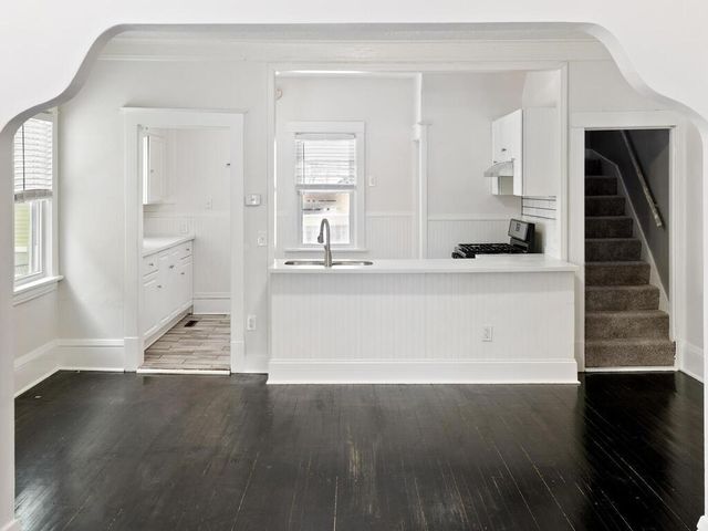 1635 Sheridan Avenue N, Minneapolis, MN 55411