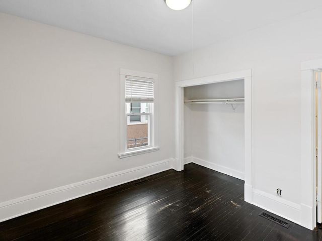 1635 Sheridan Avenue N, Minneapolis, MN 55411