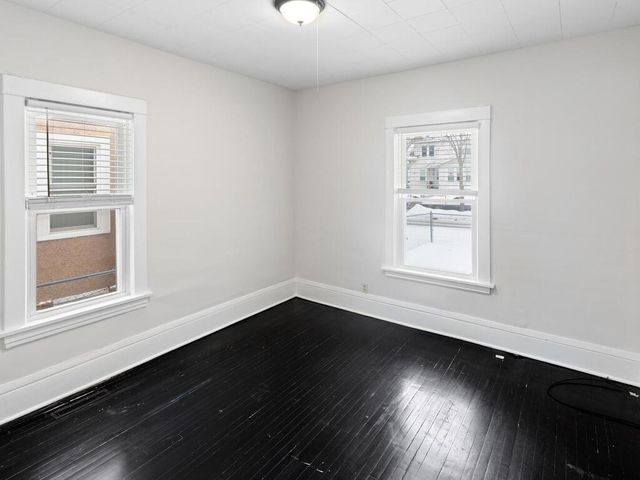 1635 Sheridan Avenue N, Minneapolis, MN 55411